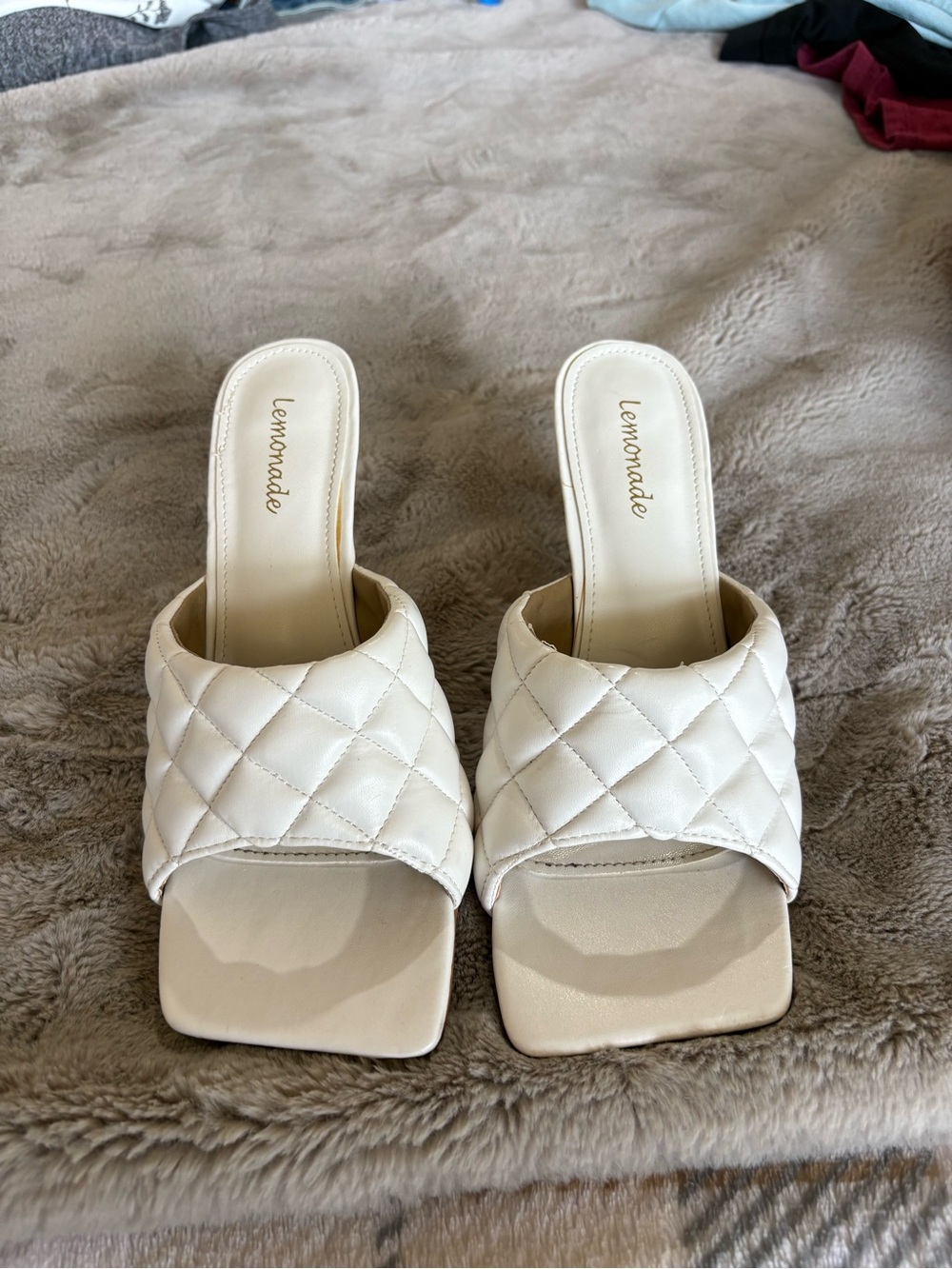Lemon Quilted White Slide Mules - Picture 2 of 3